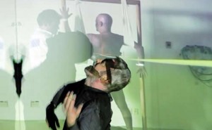 Marcelo Braga em O Homem Vermnelho-foto-Renato Mangolin