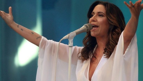 maria-rita-abre-a-turne-em-homenagem-a-mae-elis-regina-em-porto-alegre-2432012-1332640406305_956x500