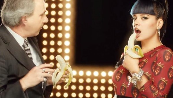 lily-allen-banana